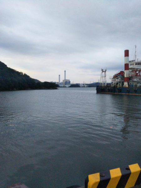 大潟岸壁テンヤでタチウオ