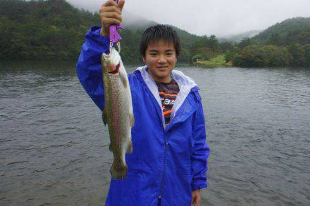 フィッシングレイクたかみや 釣果