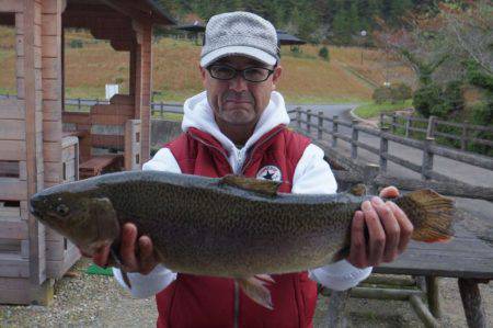 フィッシングレイクたかみや 釣果