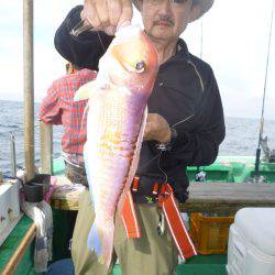 真祐丸 (しんゆうまる) 釣果