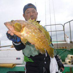 真祐丸 (しんゆうまる) 釣果