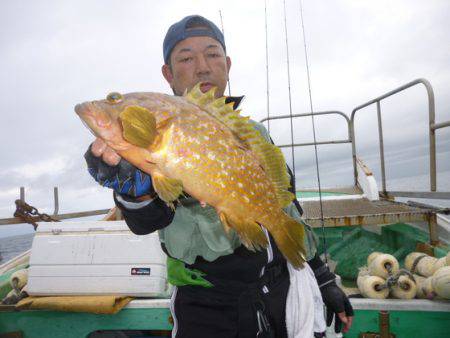 真祐丸 (しんゆうまる) 釣果