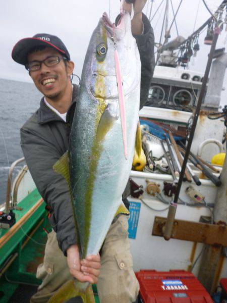 真祐丸 (しんゆうまる) 釣果