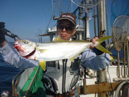 真祐丸 (しんゆうまる) 釣果