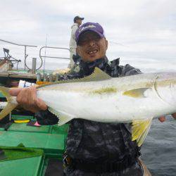 真祐丸 (しんゆうまる) 釣果