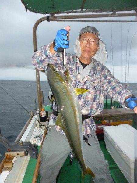 真祐丸 (しんゆうまる) 釣果