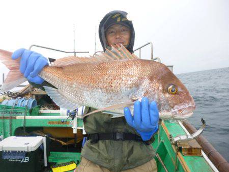 真祐丸 (しんゆうまる) 釣果