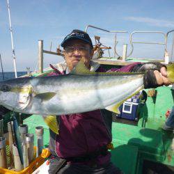 真祐丸 (しんゆうまる) 釣果