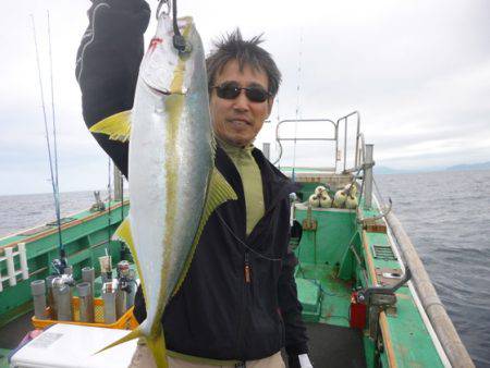 真祐丸 (しんゆうまる) 釣果