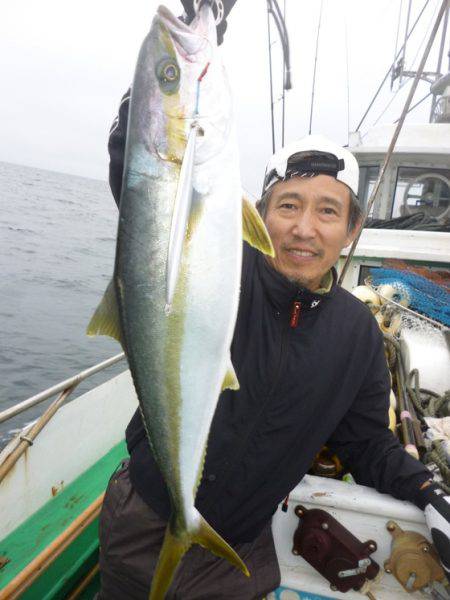 真祐丸 （しんゆうまる） 釣果