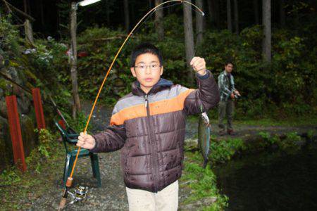 小菅トラウトガーデン 釣果