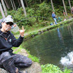 小菅トラウトガーデン 釣果