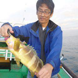 真祐丸 (しんゆうまる) 釣果