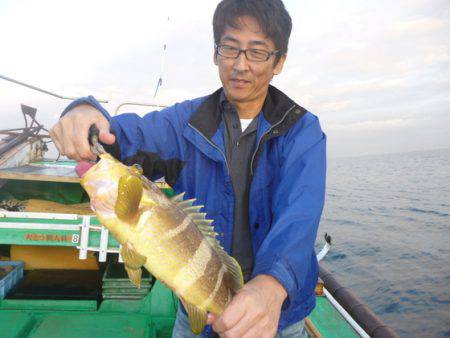 真祐丸 (しんゆうまる) 釣果