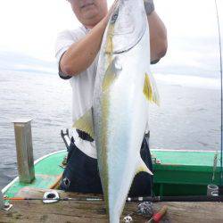 真祐丸 (しんゆうまる) 釣果