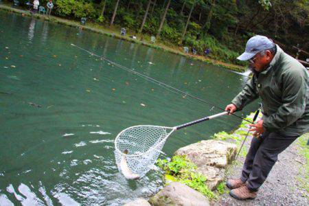 小菅トラウトガーデン 釣果