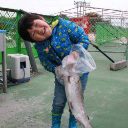 としまえんフィッシングエリア 釣果