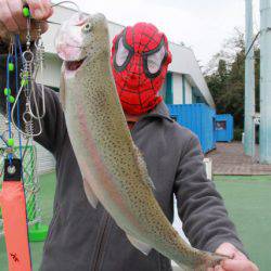 としまえんフィッシングエリア 釣果