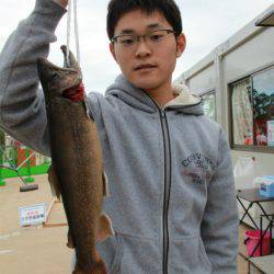 としまえんフィッシングエリア 釣果