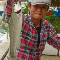 としまえんフィッシングエリア 釣果