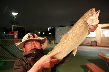 としまえんフィッシングエリア 釣果