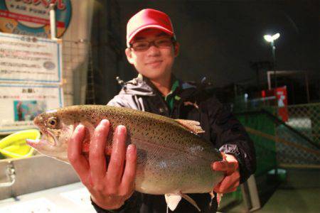 としまえんフィッシングエリア 釣果