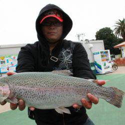 としまえんフィッシングエリア 釣果