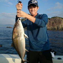 エンペラー 釣果