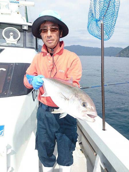 エンペラー 釣果