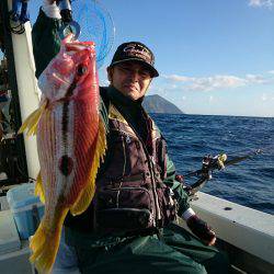 エンペラー 釣果