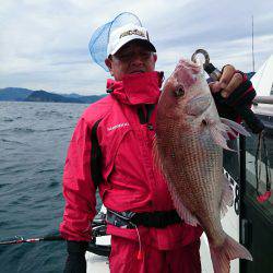 エンペラー 釣果