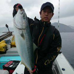 エンペラー 釣果