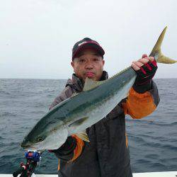 エンペラー 釣果