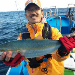 丸万釣船 釣果