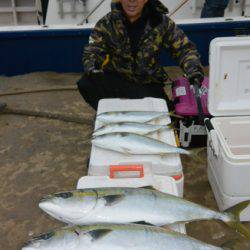 ジギング船 BLUEWATER 釣果