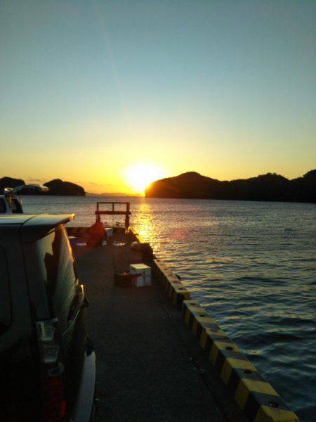 大潟岸壁テンヤでタチウオ