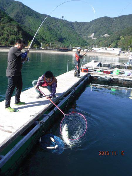 フィッシングパーク錦 釣果