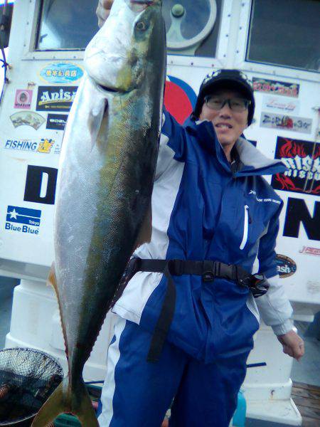 ファイヤードルフィン 釣果