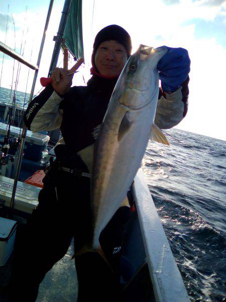 ファイヤードルフィン 釣果