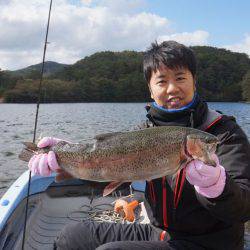 フィッシングレイクたかみや 釣果