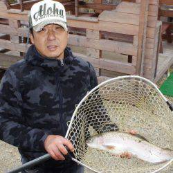 フィッシングレイクたかみや 釣果