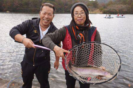 フィッシングレイクたかみや 釣果