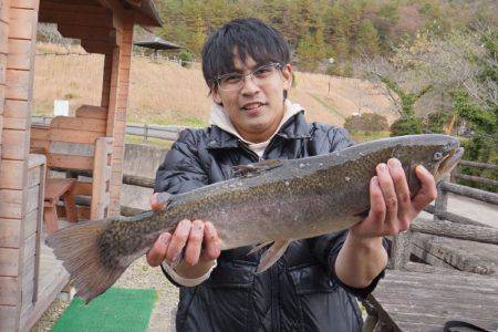 フィッシングレイクたかみや 釣果