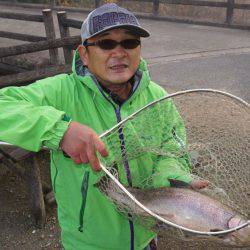 フィッシングレイクたかみや 釣果