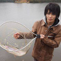 フィッシングレイクたかみや 釣果