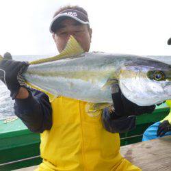 真祐丸 (しんゆうまる) 釣果