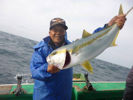 真祐丸 （しんゆうまる） 釣果