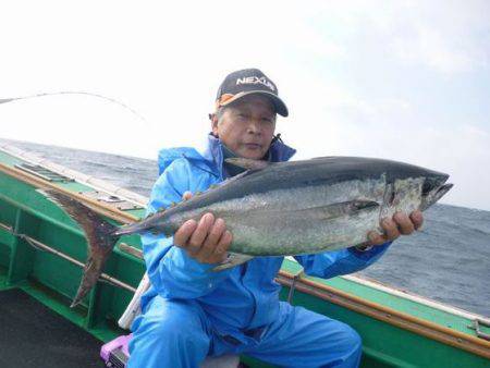 真祐丸 (しんゆうまる) 釣果