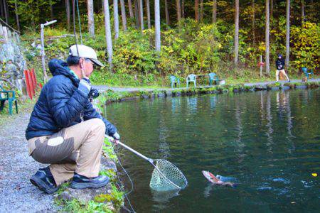 小菅トラウトガーデン 釣果