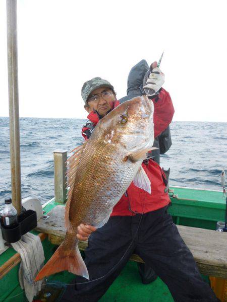 真祐丸 (しんゆうまる) 釣果